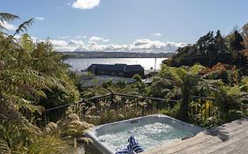Bayview Lake Taupo