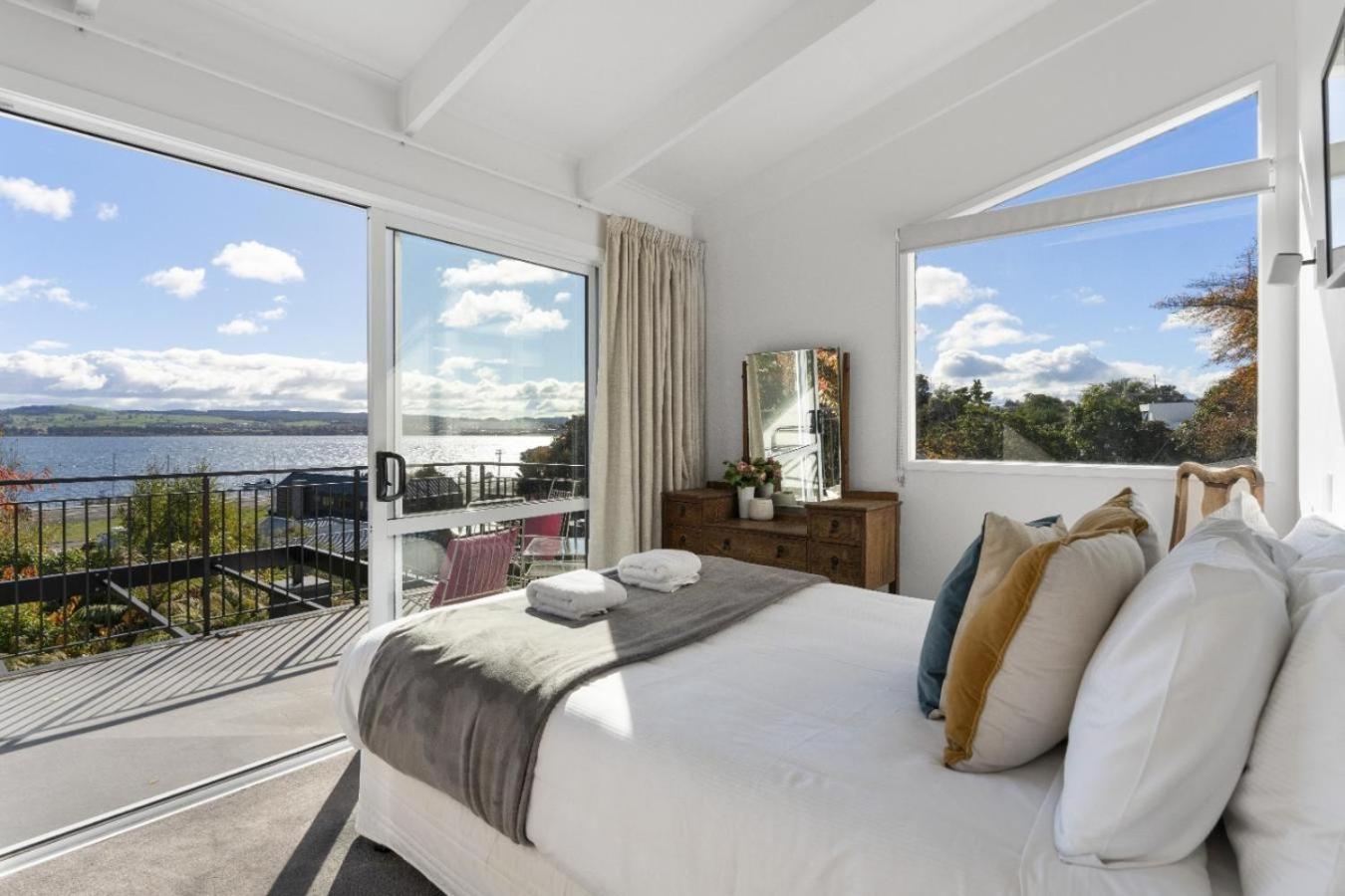 Bayview Lake Taupo Exterior photo