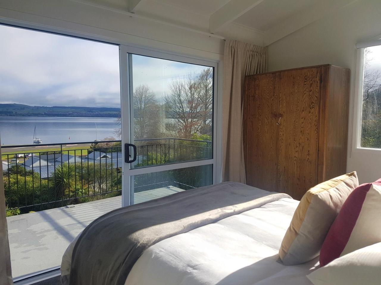 Bayview Lake Taupo Exterior photo